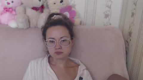 say meow and send tip  online show from July 17, 6:59 am