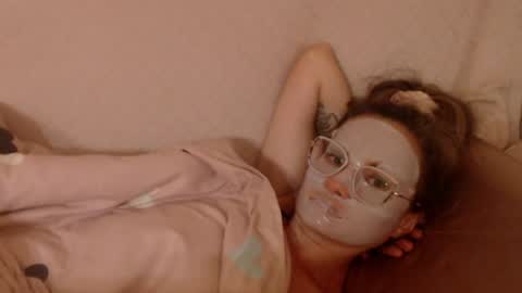 say meow and send tip  online show from August 2, 9:05 pm