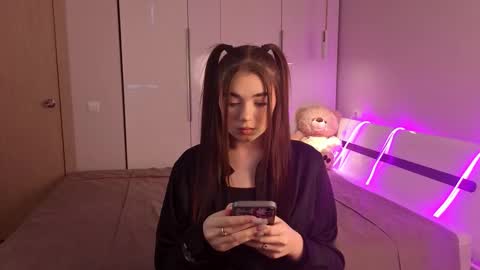 Snapshot of candylate chatting on October 15, 11:33 am Im your dream online show from October 15, 11:33 am