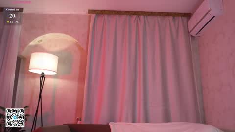 Anna online show from February 25, 2:42 pm