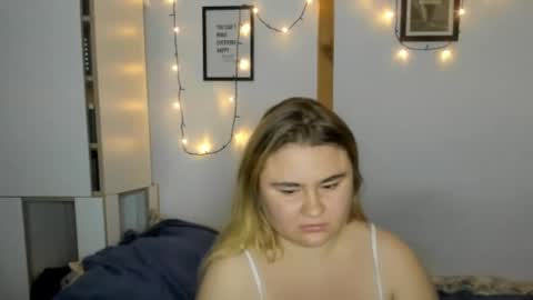 candymilas online show from January 10, 5:34 pm