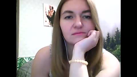 Daisy online show from March 2, 11:20 pm