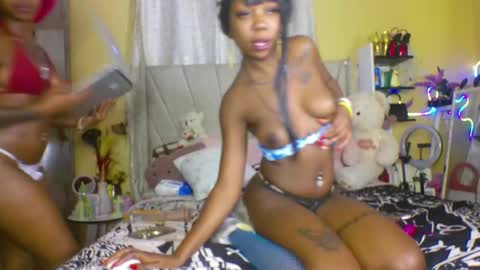 candyspicee online show from September 15, 4:30 pm