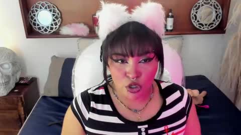 Hanna online show from April 19, 12:22 am