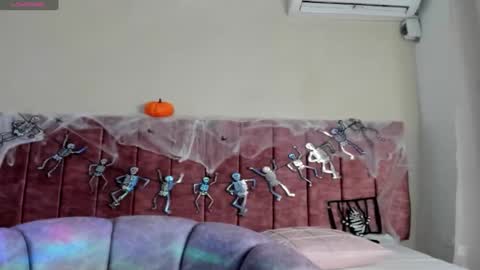 Snapshot of canelitasexy_ chatting on October 31, 4:40 pm canelitasexy  online show from October 31, 4:40 pm