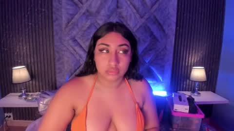 GABRIELA LOPEZ online show from March 6, 3:35 am