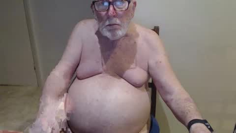 Snapshot of capt5105 chatting on February 25, 1:21 pm capt5105 online show from February 25, 1:21 pm