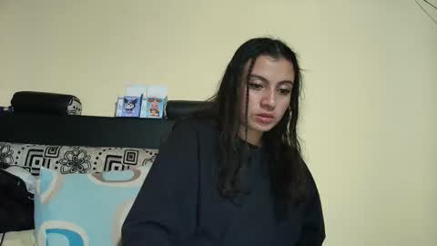 cara890713 online show from October 22, 7:15 pm