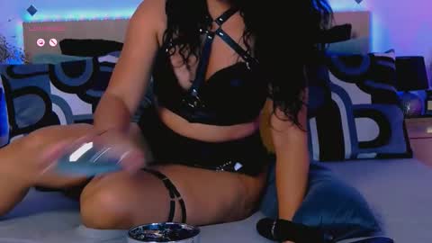Snapshot of cardi_sin chatting on September 9, 6:41 pm cardi_sin online show from September 9, 6:41 pm