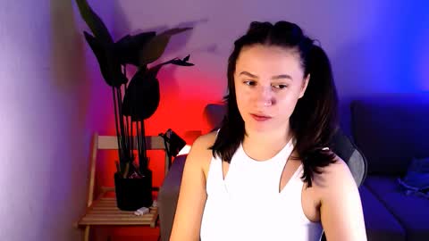 Mary online show from December 20, 11:01 pm