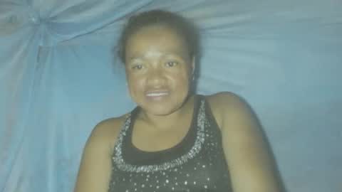 carinesexy69 online show from January 19, 1:43 pm