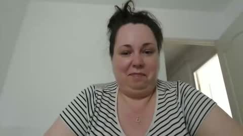 Carlaruth online show from May 31, 5:17 am