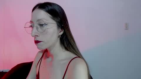 carlin_diaz_ online show from February 1, 10:40 pm