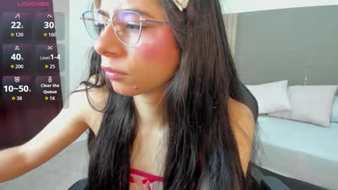 C A R L I N A online show from February 18, 12:27 pm