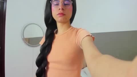 C A R L I N A online show from April 8, 12:41 pm