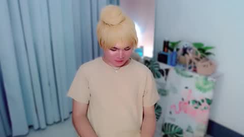 carlo_bigcock69 online show from September 14, 9:00 am