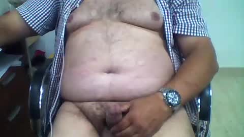 carlos8711 online show from August 3, 9:26 am