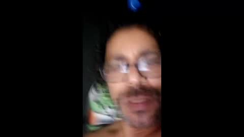 carloslove1972 online show from April 2, 7:37 am