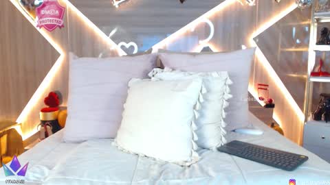 Snapshot of carlotta_ricci chatting on October 19, 9:41 pm Carla Carla I am sensual goddes and i was born for loveworshipping and enjoyment. online show from October 19, 9:41 pm