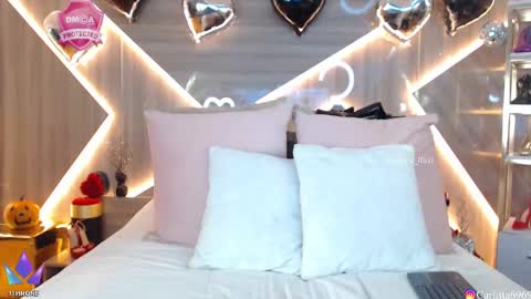 Snapshot of carlotta_ricci chatting on October 3, 9:23 pm Carla Carla I am sensual goddes and i was born for loveworshipping and enjoyment. online show from October 3, 9:23 pm