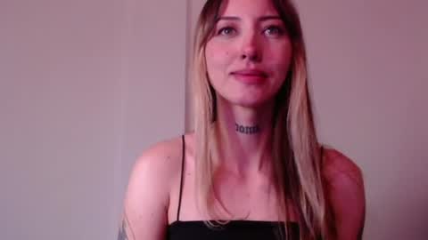 carmennrusso online show from August 1, 6:31 pm