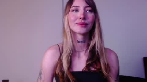 carmennrusso online show from July 13, 12:36 am