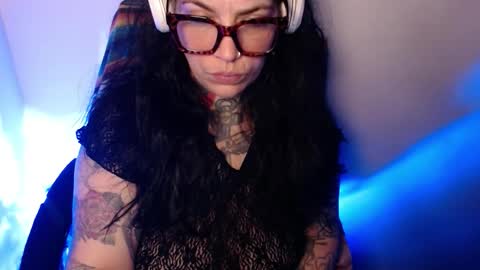 CARMILLA ROSS online show from January 7, 7:24 am