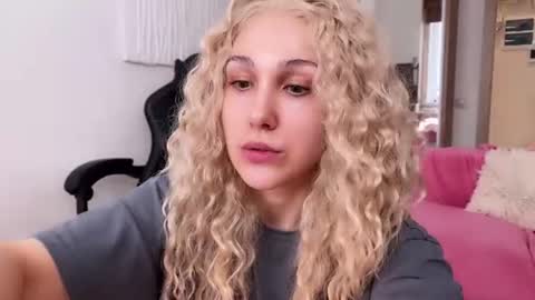 carol_may_ online show from June 14, 5:31 am