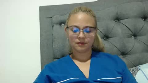 carolay02 online show from November 11, 2:14 am