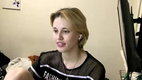 Call me Carol online show from November 20, 9:34 pm