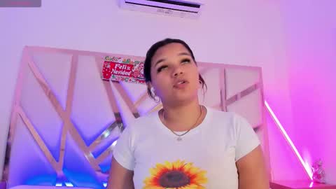 carolina_evannss online show from November 28, 11:28 am