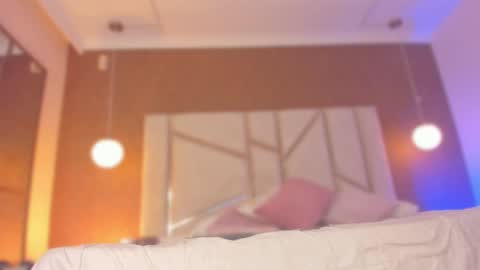 Snapshot of carolinaa_suarez chatting on October 9, 12:10 pm carolinaa_suarez online show from October 9, 12:10 pm