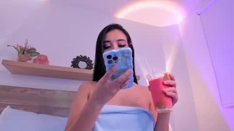 CARO  online show from January 25, 10:50 pm