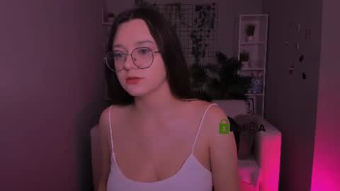 Caroline online show from July 29, 7:03 pm