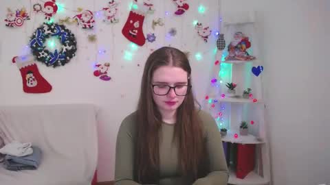 Caroline online show from December 23, 10:10 am