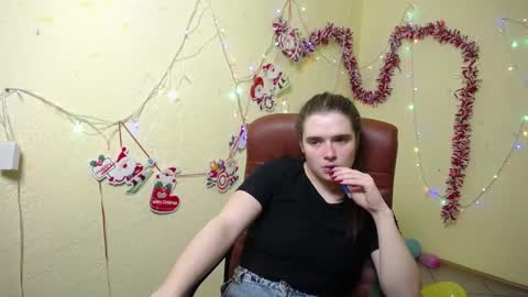 Caroline online show from January 11, 12:18 pm