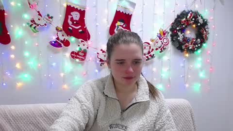 Caroline online show from January 4, 9:43 am