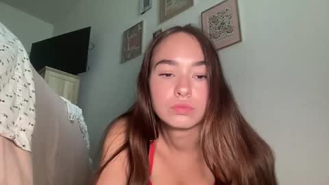 Caroline online show from July 5, 4:14 pm