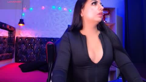 Caroline Scoth online show from February 9, 5:54 pm