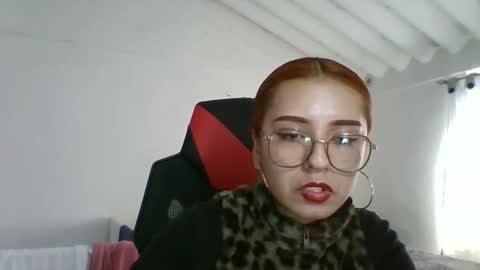 carolinnapinkman online show from April 30, 8:57 pm