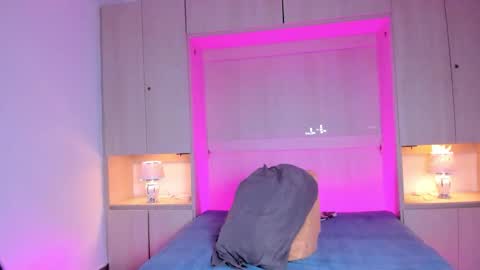 CAROLINA  online show from February 2, 9:11 pm