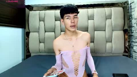 CAROLYN online show from June 21, 1:06 pm