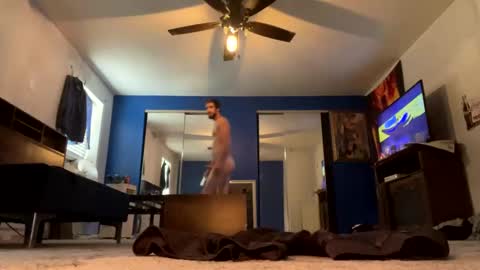 carpenterbee online show from October 12, 6:54 pm