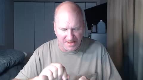 Snapshot of casinocam chatting on October 20, 11:26 am CasinoCam online show from October 20, 11:26 am