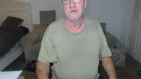 Snapshot of casinocam chatting on February 20, 11:54 pm CasinoCam online show from February 20, 11:54 pm