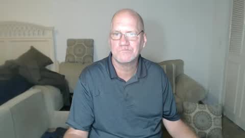 Snapshot of casinocam chatting on March 9, 3:32 am CasinoCam online show from March 9, 3:32 am