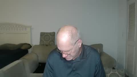 Snapshot of casinocam chatting on February 19, 8:31 pm CasinoCam online show from February 19, 8:31 pm