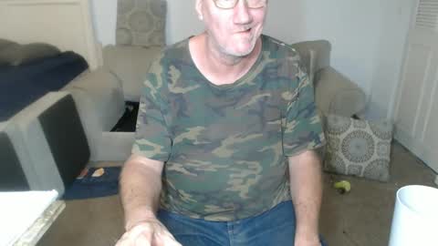 Snapshot of casinocam chatting on February 27, 7:04 pm CasinoCam online show from February 27, 7:04 pm