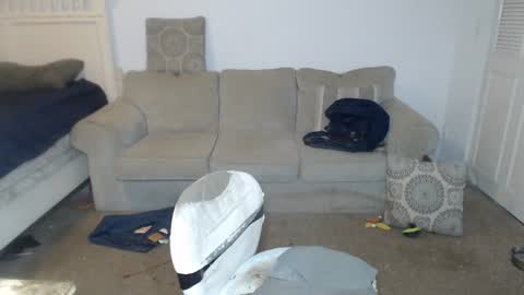 Snapshot of casinocam chatting on February 16, 10:54 pm CasinoCam online show from February 16, 10:54 pm