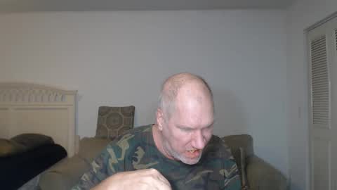 Snapshot of casinocam chatting on February 24, 10:26 am CasinoCam online show from February 24, 10:26 am